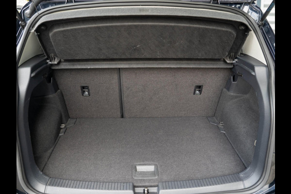 Volkswagen T-Cross 1.0 TSI Style / R-line / Beats / Keyless / Virtual / Stoelverwarming / Adaptive / Blindspot / LED