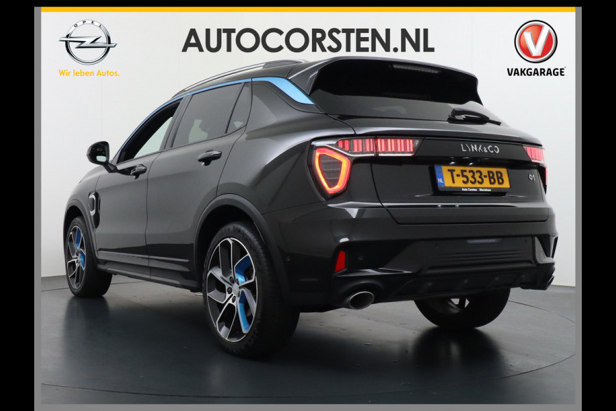 Lynk & Co 01 PHEV AUT-7 261pk Pano-Schuif-K-dak 20" 360°Camera Zwarte hemel bekleding Apple Carplay Android Auto Adaptive-Cr NaviPdc-a+v Ecc  Elek.Memory.Stoel File assistent Dodehoek detector Elektrisch bedienbare achterklep Rijstrooksensor Wifi Verkeersbord detectie 425Nm koppel 3,6kw laadvermogen €44.882 Nieuwprijs 1e Eigenaar Origineel NLse auto!
