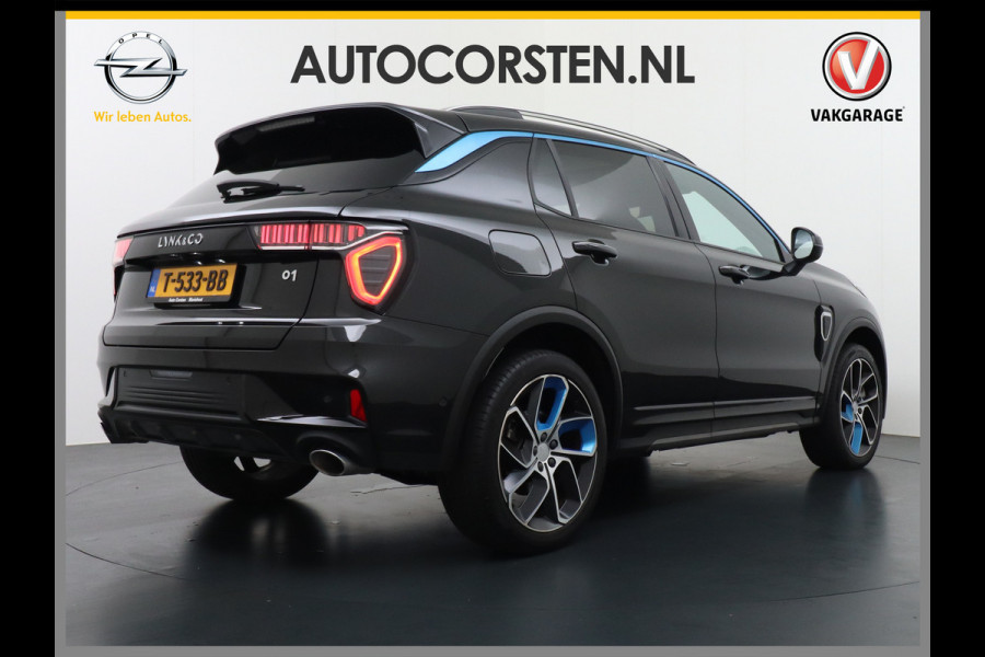 Lynk & Co 01 PHEV AUT-7 261pk Pano-Schuif-K-dak 20" 360°Camera Zwarte hemel bekleding Apple Carplay Android Auto Adaptive-Cr NaviPdc-a+v Ecc  Elek.Memory.Stoel File assistent Dodehoek detector Elektrisch bedienbare achterklep Rijstrooksensor Wifi Verkeersbord detectie 425Nm koppel 3,6kw laadvermogen €44.882 Nieuwprijs 1e Eigenaar Origineel NLse auto!
