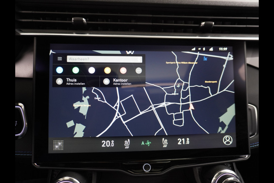 Lynk & Co 01 PHEV AUT-7 261pk Pano-Schuif-K-dak 20" 360°Camera Zwarte hemel bekleding Apple Carplay Android Auto Adaptive-Cr NaviPdc-a+v Ecc  Elek.Memory.Stoel File assistent Dodehoek detector Elektrisch bedienbare achterklep Rijstrooksensor Wifi Verkeersbord detectie 425Nm koppel 3,6kw laadvermogen €44.882 Nieuwprijs 1e Eigenaar Origineel NLse auto!