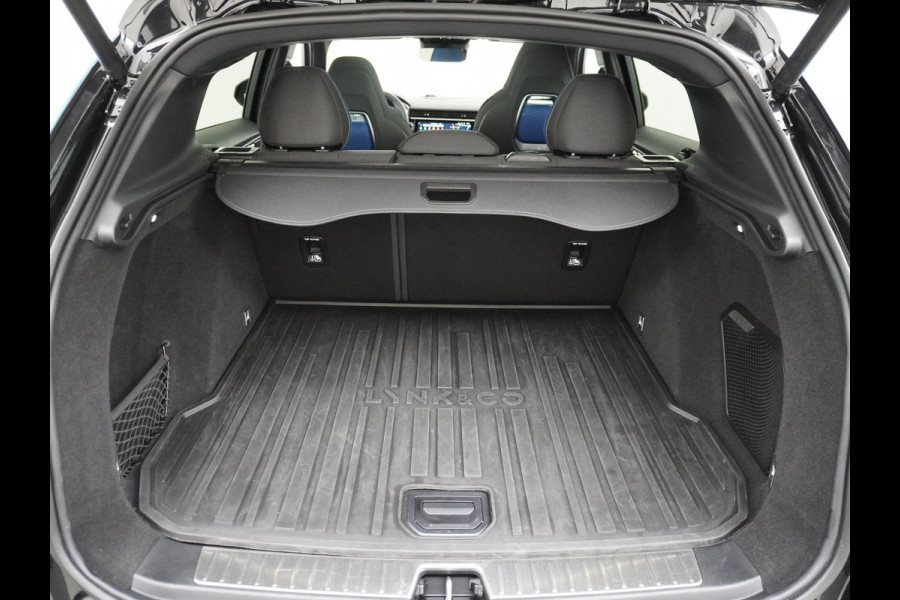 Lynk & Co 01 PHEV AUT-7 261pk Pano-Schuif-K-dak 20" 360°Camera Zwarte hemel bekleding Apple Carplay Android Auto Adaptive-Cr NaviPdc-a+v Ecc  Elek.Memory.Stoel File assistent Dodehoek detector Elektrisch bedienbare achterklep Rijstrooksensor Wifi Verkeersbord detectie 425Nm koppel 3,6kw laadvermogen €44.882 Nieuwprijs 1e Eigenaar Origineel NLse auto!