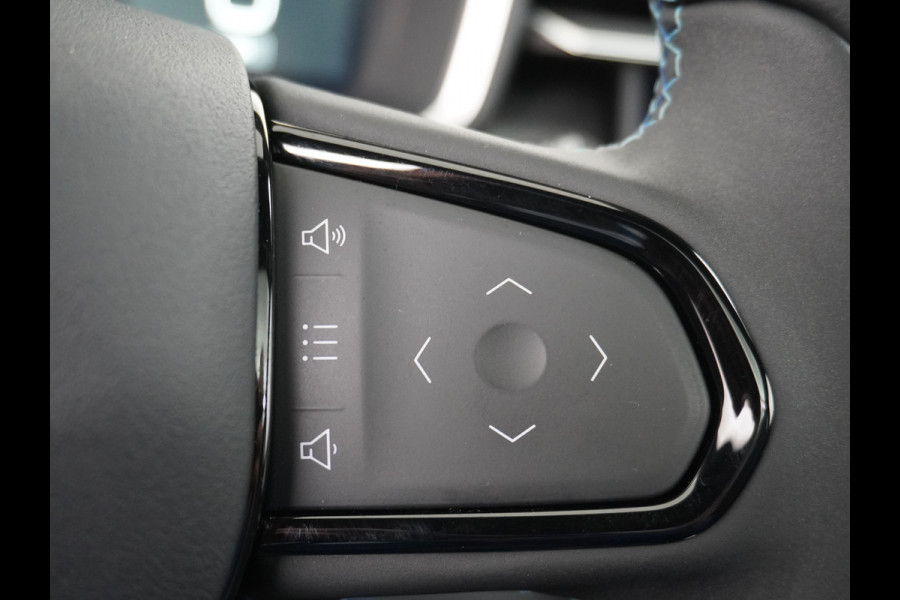 Lynk & Co 01 PHEV AUT-7 261pk Pano-Schuif-K-dak 20" 360°Camera Zwarte hemel bekleding Apple Carplay Android Auto Adaptive-Cr NaviPdc-a+v Ecc  Elek.Memory.Stoel File assistent Dodehoek detector Elektrisch bedienbare achterklep Rijstrooksensor Wifi Verkeersbord detectie 425Nm koppel 3,6kw laadvermogen €44.882 Nieuwprijs 1e Eigenaar Origineel NLse auto!