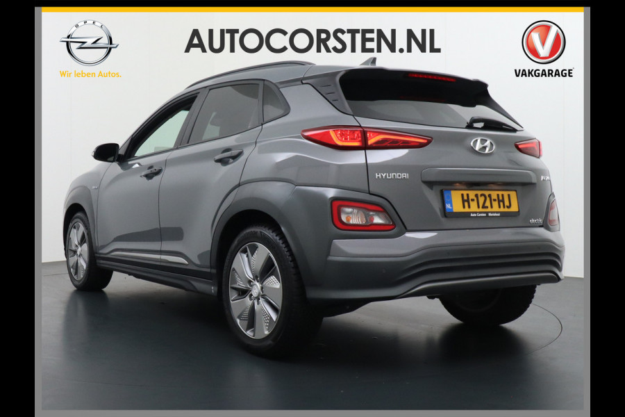 Hyundai Kona EV 64kWh Stoelverwarming Apple Carplay Android Auto Navi Ecc Adap.Cruise Head-Up Display Camera DAB PDC Fashion Design-Pack Keyless Bluelink Led Regen-Lichtsensor Dodehoek-assistent Rijstrooksensor 1e Eigenaar, 449km WLTP actieradius Heerlijke sterke en efficiënte EV met grote accu!