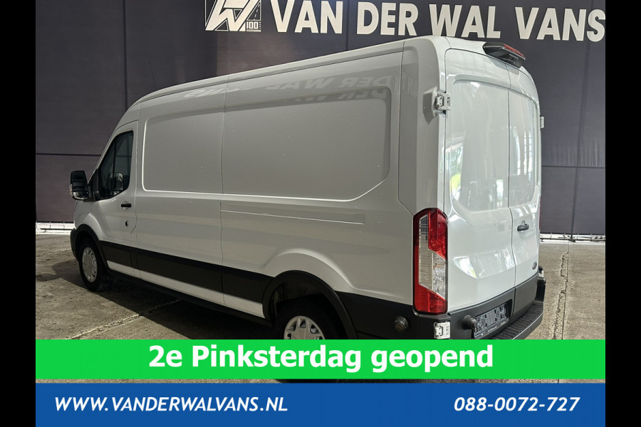 Ford Transit 2.0 TDCI 130pk L3H2 Euro6 Airco | Camera | Navigatie | Cruisecontrol | Stoelverwarming Verwarmde voorruit, Parkeersensoren, Elektrisch verstelbare bestuurdersstoel, Bijrijdersbank