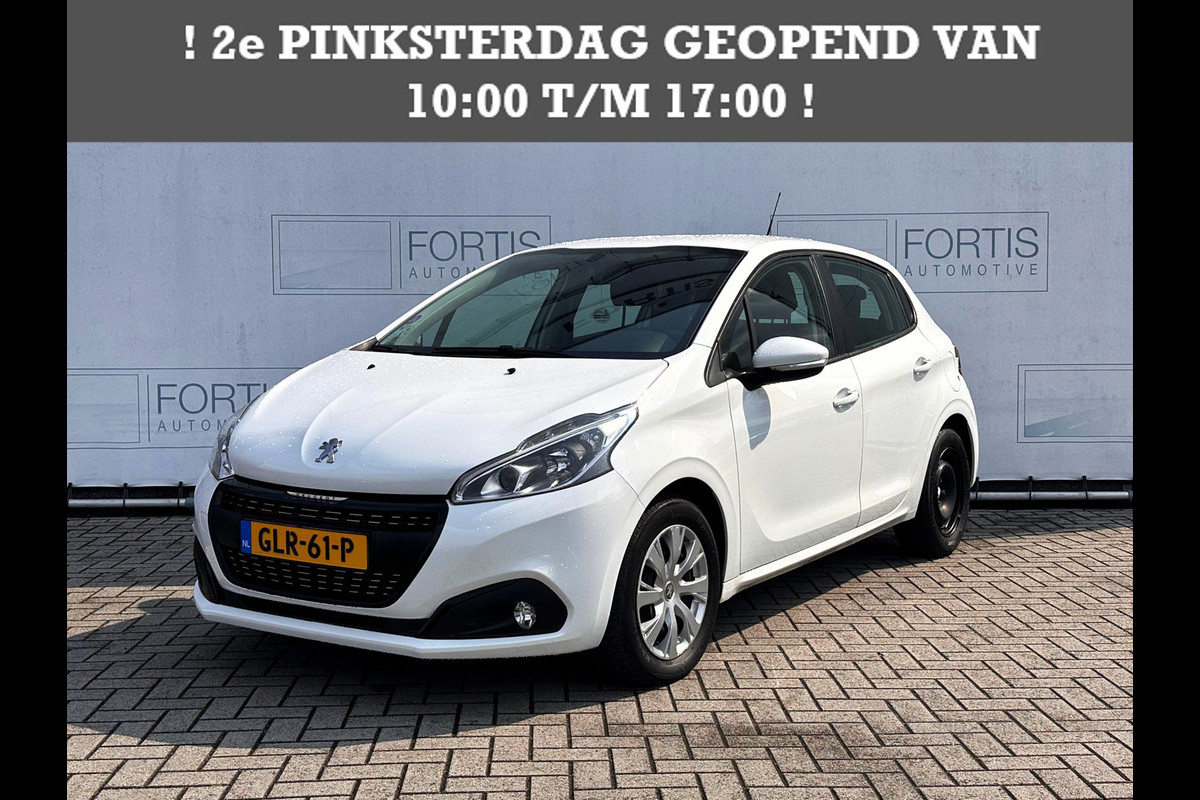 Peugeot 208 1.2 PureTech Signature AUTOMAAT | CARPLAY | AIRCO | 2DE PINKSTERDAG GEOPEND VAN 10:00 UUR T/M 17:00 UUR