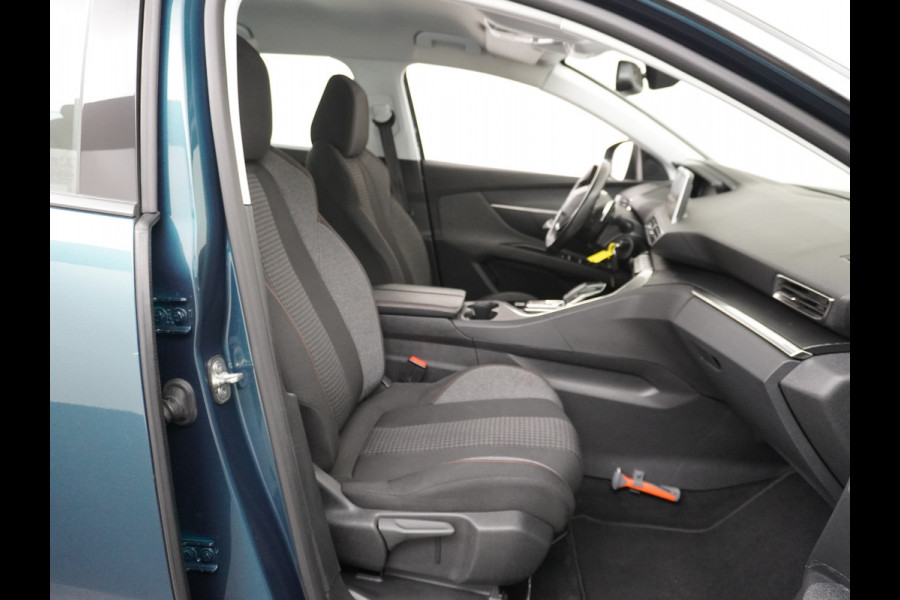 Peugeot 5008 T131PK AUT-8 7-Pers.Navi 360°Camera Apple Carplay Android Trekhaak Ecc Cruise Blue Executive DAB+ Pack City Regen-Lichtsensor Verkeersbordlezer Rijstrooksensor Connected services Verkeersbord detectie Orig.NLse auto EURO 6 1e eig.