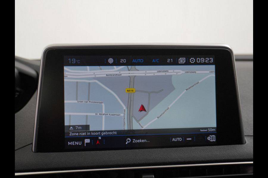 Peugeot 5008 T131PK AUT-8 7-Pers.Navi 360°Camera Apple Carplay Android Trekhaak Ecc Cruise Blue Executive DAB+ Pack City Regen-Lichtsensor Verkeersbordlezer Rijstrooksensor Connected services Verkeersbord detectie Orig.NLse auto EURO 6 1e eig.