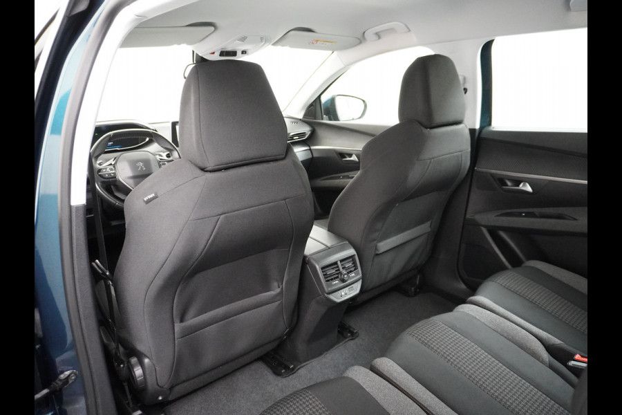 Peugeot 5008 T131PK AUT-8 7-Pers.Navi 360°Camera Apple Carplay Android Trekhaak Ecc Cruise Blue Executive DAB+ Pack City Regen-Lichtsensor Verkeersbordlezer Rijstrooksensor Connected services Verkeersbord detectie Orig.NLse auto EURO 6 1e eig.