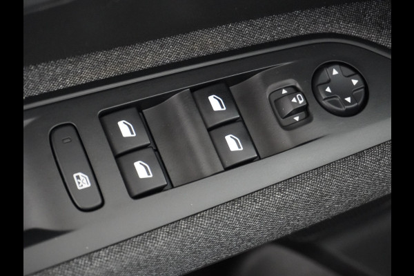 Peugeot 5008 T131PK AUT-8 7-Pers.Navi 360°Camera Apple Carplay Android Trekhaak Ecc Cruise Blue Executive DAB+ Pack City Regen-Lichtsensor Verkeersbordlezer Rijstrooksensor Connected services Verkeersbord detectie Orig.NLse auto EURO 6 1e eig.