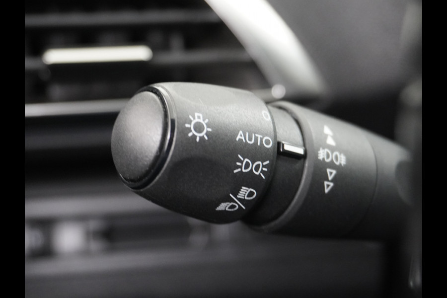 Peugeot 5008 T131PK AUT-8 7-Pers.Navi 360°Camera Apple Carplay Android Trekhaak Ecc Cruise Blue Executive DAB+ Pack City Regen-Lichtsensor Verkeersbordlezer Rijstrooksensor Connected services Verkeersbord detectie Orig.NLse auto EURO 6 1e eig.
