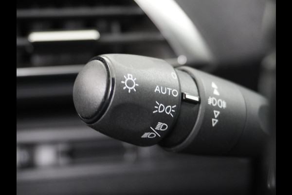 Peugeot 5008 T131PK AUT-8 7-Pers.Navi 360°Camera Apple Carplay Android Trekhaak Ecc Cruise Blue Executive DAB+ Pack City Regen-Lichtsensor Verkeersbordlezer Rijstrooksensor Connected services Verkeersbord detectie Orig.NLse auto EURO 6 1e eig.