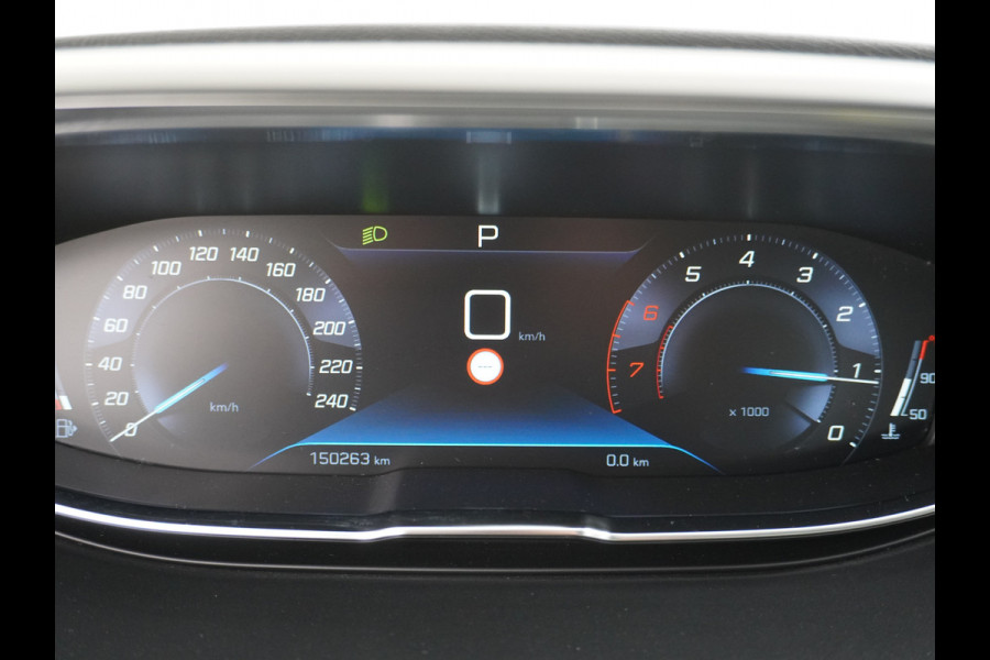 Peugeot 5008 T131PK AUT-8 7-Pers.Navi 360°Camera Apple Carplay Android Trekhaak Ecc Cruise Blue Executive DAB+ Pack City Regen-Lichtsensor Verkeersbordlezer Rijstrooksensor Connected services Verkeersbord detectie Orig.NLse auto EURO 6 1e eig.