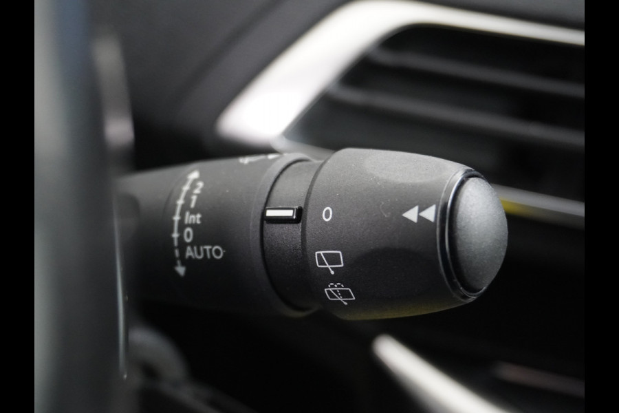 Peugeot 5008 T131PK AUT-8 7-Pers.Navi 360°Camera Apple Carplay Android Trekhaak Ecc Cruise Blue Executive DAB+ Pack City Regen-Lichtsensor Verkeersbordlezer Rijstrooksensor Connected services Verkeersbord detectie Orig.NLse auto EURO 6 1e eig.