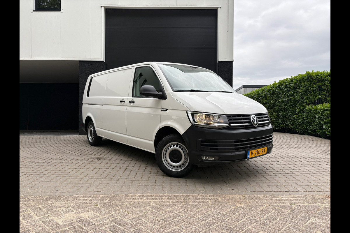Volkswagen Transporter 2.0 TDI L2H1 Highline - 2x Schuif - CarPlay Volkswagen Transporter 2.0 TDI L2H1 Highline - 2x Schuif - CarPlay