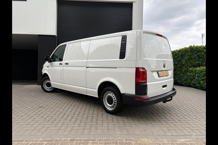 Volkswagen Transporter 2.0 TDI L2H1 Highline - 2x Schuif - CarPlay