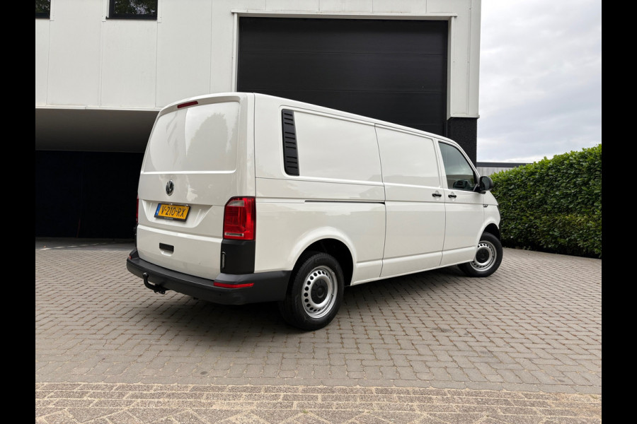 Volkswagen Transporter 2.0 TDI L2H1 Highline - 2x Schuif - CarPlay