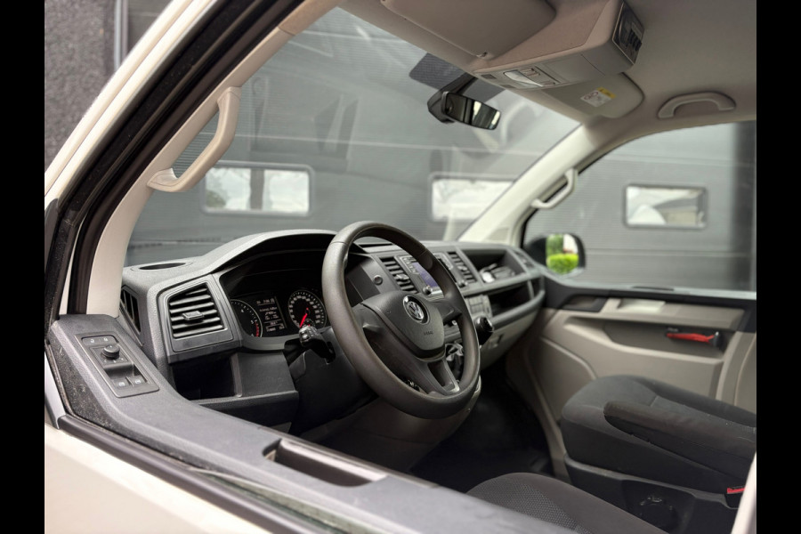 Volkswagen Transporter 2.0 TDI L2H1 Highline - 2x Schuif - CarPlay