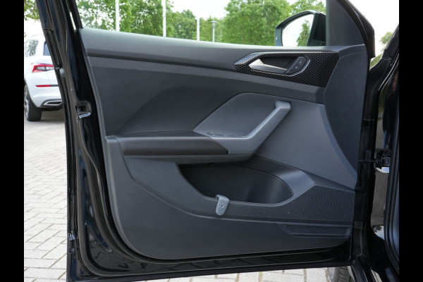Volkswagen T-Cross 1.0 TSI Style Automaat | Navigatie | LED | DAB | Keyless