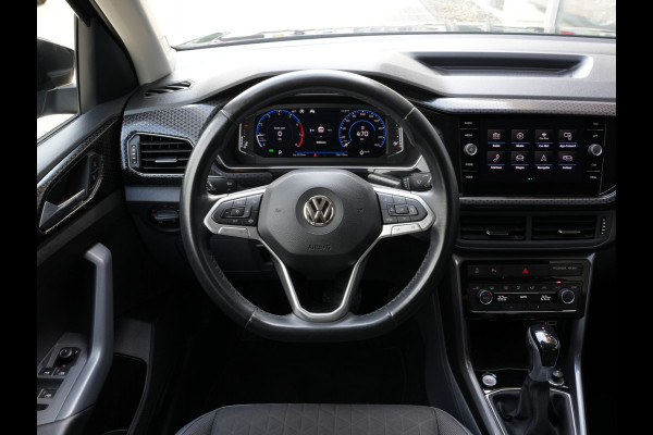 Volkswagen T-Cross 1.0 TSI Style Automaat | Navigatie | LED | DAB | Keyless