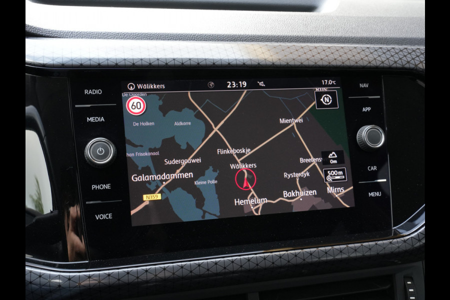 Volkswagen T-Cross 1.0 TSI Style Automaat | Navigatie | LED | DAB | Keyless