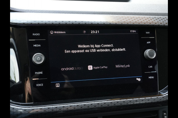 Volkswagen T-Cross 1.0 TSI Style Automaat | Navigatie | LED | DAB | Keyless