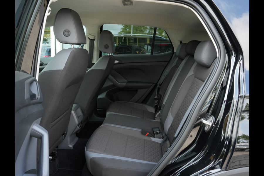 Volkswagen T-Cross 1.0 TSI Style Automaat | Navigatie | LED | DAB | Keyless