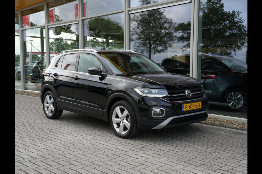 Volkswagen T-Cross 1.0 TSI Style Automaat | Navigatie | LED | DAB | Keyless
