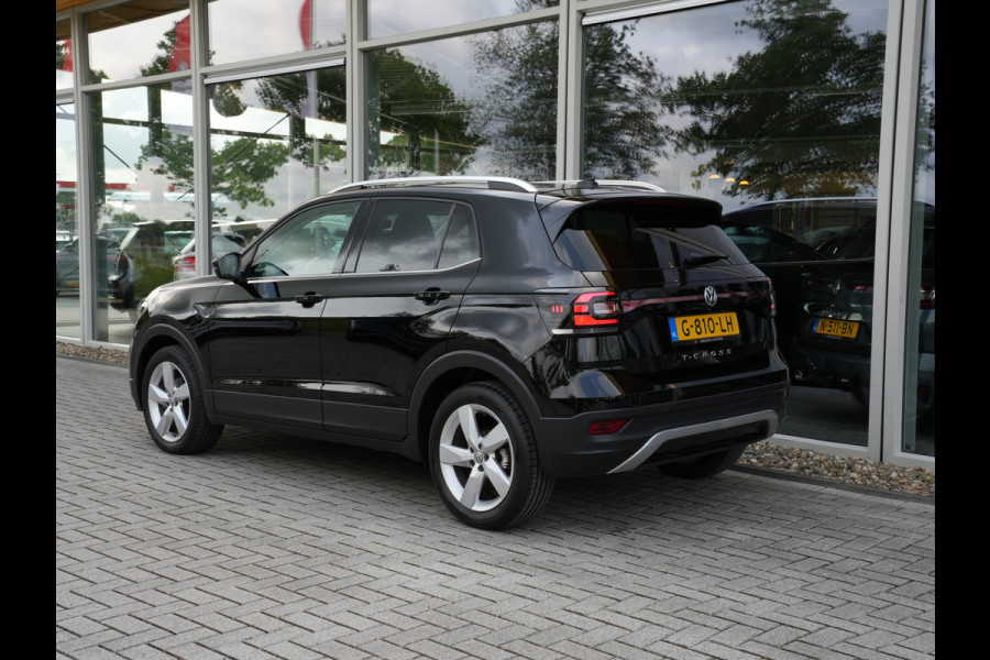 Volkswagen T-Cross 1.0 TSI Style Automaat | Navigatie | LED | DAB | Keyless