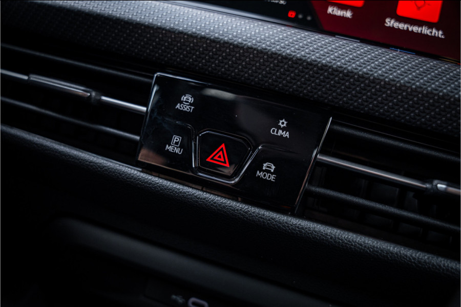 Volkswagen Golf 2.0 TSI R 4Motion Performance | Panorma | Akra | Leer | Drift | HUD