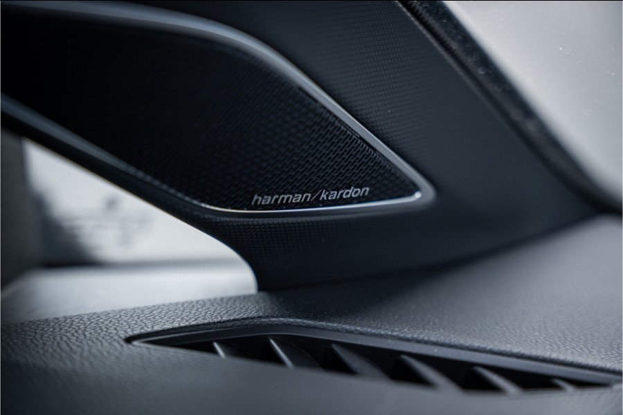 Volkswagen Golf 2.0 TSI R 4Motion Performance | Panorma | Akra | Leer | Drift | HUD
