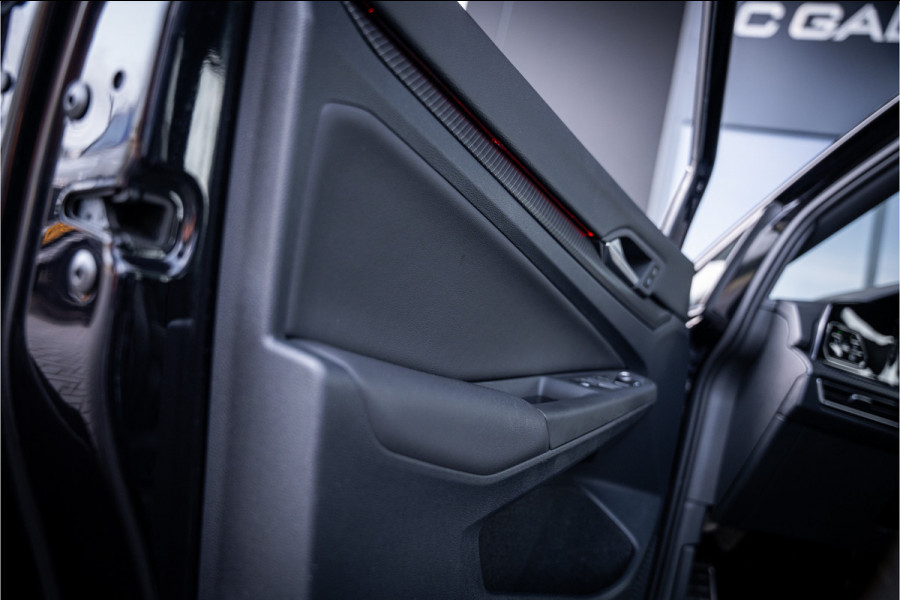 Volkswagen Golf 2.0 TSI R 4Motion Performance | Panorma | Akra | Leer | Drift | HUD