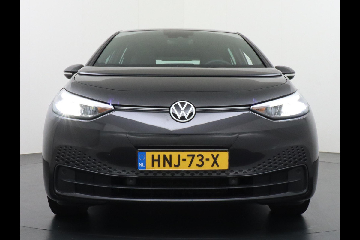 Volkswagen ID.3 Pro 58 kWh NAVI | NETTE AUTO | RIJKLAARPRIJS INCL. 12 MND. BOVAGGARANTIE Volkswagen ID.3 Pro 58 kWh NAVI | NETTE AUTO | RIJKLAARPRIJS INCL. 12 MND. BOVAGGARANTIE