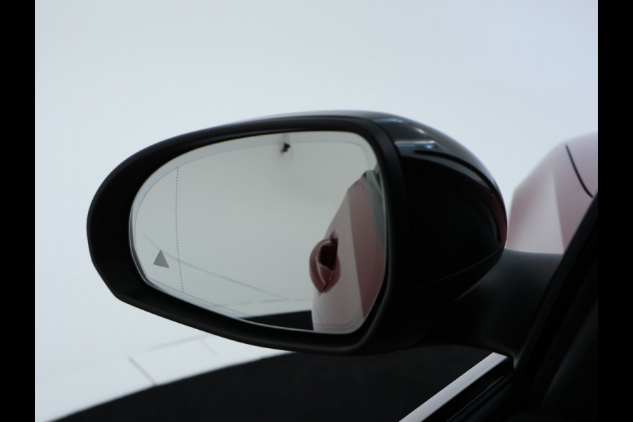 Mercedes-Benz C-Klasse 300 e Business Solution AMG | Trekhaak | Nightpakket | Parkeerpakket met 360°-camera | Memorypakket | Dodehoekassistent Antidiefstalpakket GUARD 360° Plus | Spiegelpakket | KEYLESS GO | 	USB-pakket |