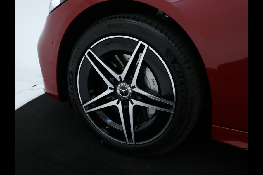 Mercedes-Benz C-Klasse 300 e Business Solution AMG | Trekhaak | Nightpakket | Parkeerpakket met 360°-camera | Memorypakket | Dodehoekassistent Antidiefstalpakket GUARD 360° Plus | Spiegelpakket | KEYLESS GO | 	USB-pakket |