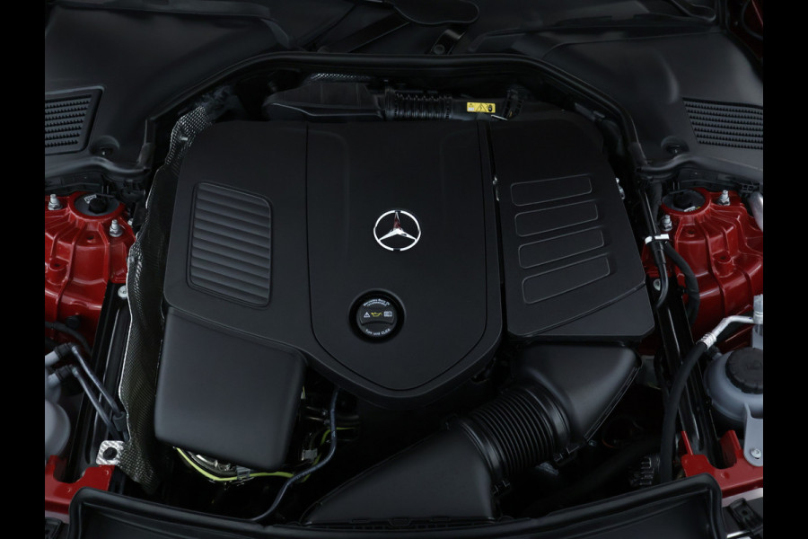 Mercedes-Benz C-Klasse 300 e Business Solution AMG | Trekhaak | Nightpakket | Parkeerpakket met 360°-camera | Memorypakket | Dodehoekassistent Antidiefstalpakket GUARD 360° Plus | Spiegelpakket | KEYLESS GO | 	USB-pakket |