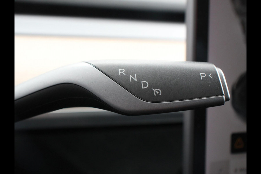 Tesla Model 3 Standard RWD Plus 60 kWh | Leder | Navigatie | PDC VA | Camera | 19" LM Velgen