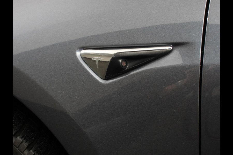 Tesla Model 3 Standard RWD Plus 60 kWh | Leder | Navigatie | PDC VA | Camera | 19" LM Velgen