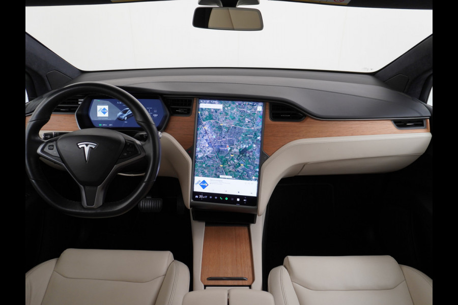 Tesla Model X Long Range 100kwh AWD 541PK 7-Persoons Leder Trekhaak Premium Audio FSD-3 Computer Autopilot Camera's Navi Ecc Stuur+Stoelverwar Adaptive Led Koplampen Panoramische voorruit Lmv Adap.onderstel Performance Pack Ambiente Verlichting Wifi Verkeersborddetectie Garantie op accu en motor tot 06-05-2028 / 240.000km Trekgewicht 2.250KG Nieuwprijs €100.500