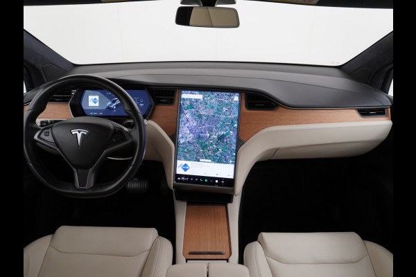 Tesla Model X Long Range 100kwh AWD 541PK 7-Persoons Leder Trekhaak Premium Audio FSD-3 Computer Autopilot Camera's Navi Ecc Stuur+Stoelverwar Adaptive Led Koplampen Panoramische voorruit Lmv Adap.onderstel Performance Pack Ambiente Verlichting Wifi Verkeersborddetectie Garantie op accu en motor tot 06-05-2028 / 240.000km Trekgewicht 2.250KG Nieuwprijs €100.500