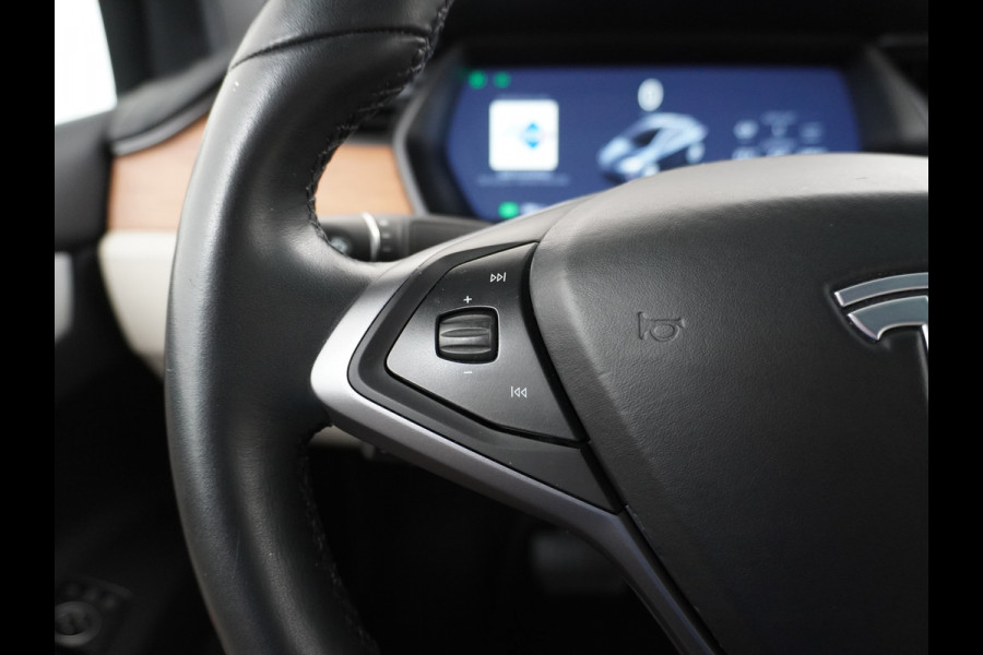 Tesla Model X Long Range 100kwh AWD 541PK 7-Persoons Leder Trekhaak Premium Audio FSD-3 Computer Autopilot Camera's Navi Ecc Stuur+Stoelverwar Adaptive Led Koplampen Panoramische voorruit Lmv Adap.onderstel Performance Pack Ambiente Verlichting Wifi Verkeersborddetectie Garantie op accu en motor tot 06-05-2028 / 240.000km Trekgewicht 2.250KG Nieuwprijs €100.500