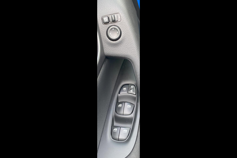 Nissan QASHQAI 1.2 N-Connecta Automaat/ Pano/ Clima/ 360 Cam/ LED