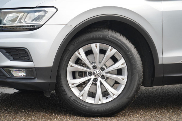 Volkswagen Tiguan 1.5 TSI ACT Comfortline Business / Navigatie / Digitaal Dashboard / Stoel- & stuurverw.