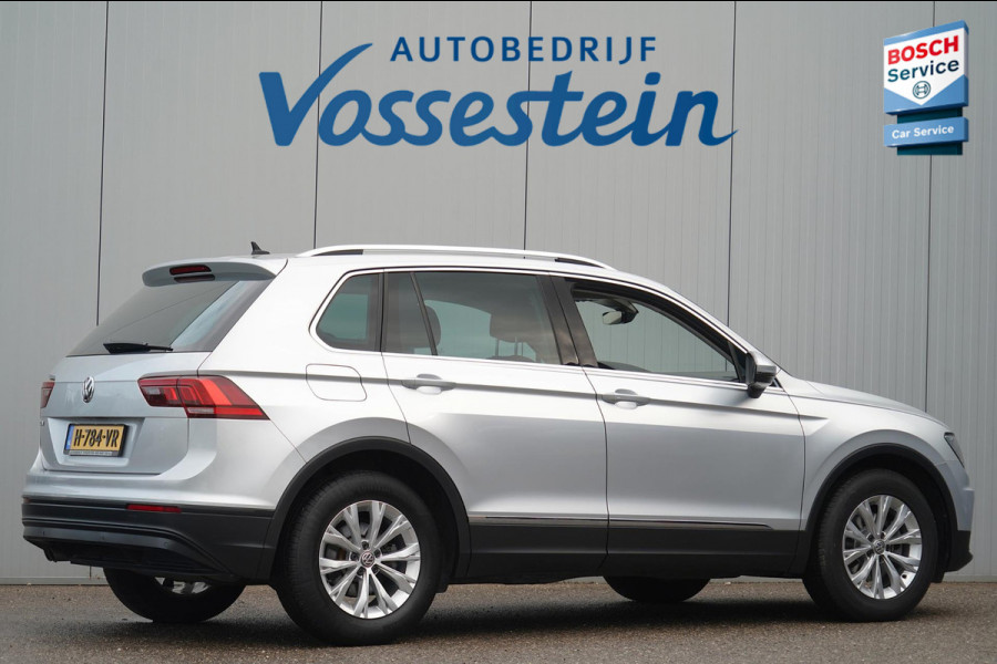 Volkswagen Tiguan 1.5 TSI ACT Comfortline Business / Navigatie / Digitaal Dashboard / Stoel- & stuurverw.