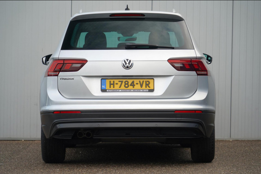 Volkswagen Tiguan 1.5 TSI ACT Comfortline Business / Navigatie / Digitaal Dashboard / Stoel- & stuurverw.