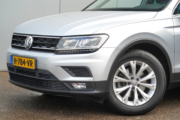 Volkswagen Tiguan 1.5 TSI ACT Comfortline Business / Navigatie / Digitaal Dashboard / Stoel- & stuurverw.