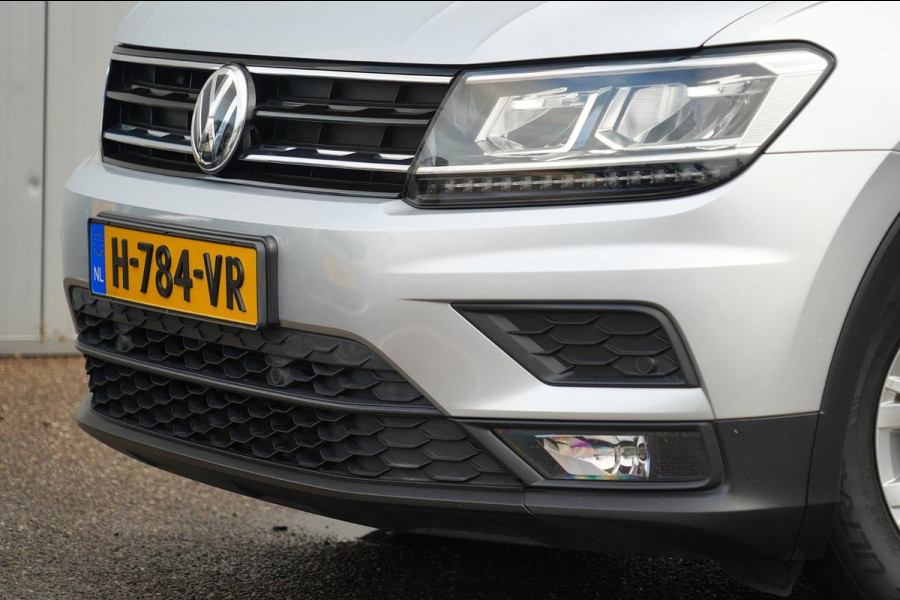 Volkswagen Tiguan 1.5 TSI ACT Comfortline Business / Navigatie / Digitaal Dashboard / Stoel- & stuurverw.