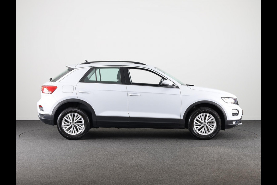 Volkswagen T-Roc 1.0 TSI Style 115 PK | Navigatie | Parkeersensoren | Adaptieve cruise control