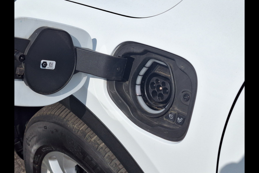 Ford Kuga 2.5 PHEV Titanium 165 kW / 225 pk | Lage Km-stand | Navi | Dual Climate Control | Camera | All Season Banden | (occasion)
