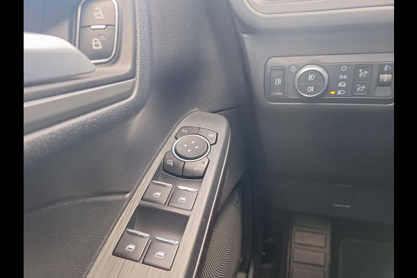 Ford Kuga 2.5 PHEV Titanium 165 kW / 225 pk | Lage Km-stand | Navi | Dual Climate Control | Camera | All Season Banden | (occasion)
