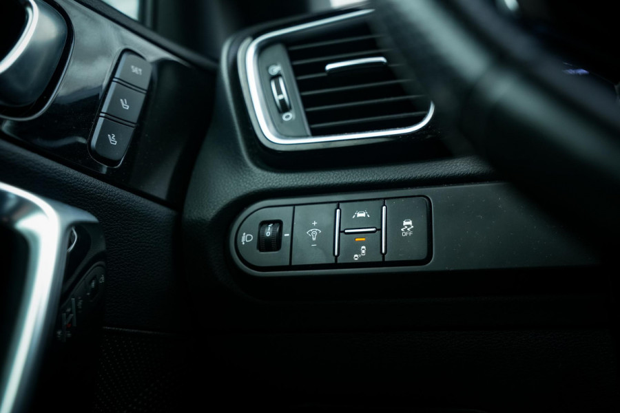 Kia Ceed 1.6 T-GDi GT Keyless Stuurverw. Alcantara Lane Assist LED 18''LM